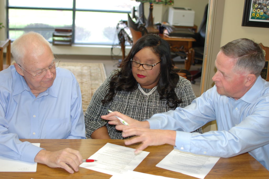 Paul (right) strategizing with SCTE•ISBE’s Mark Dzuban and Zenita Henderson